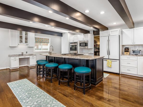 4070 Lyon Dr, Upper Arlington, OH 43220