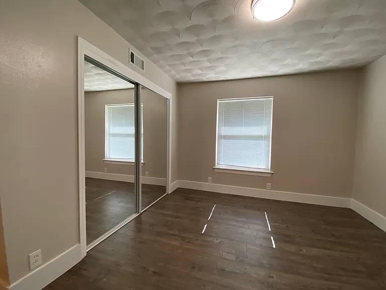 10809 Marchant Cir — Photo 14