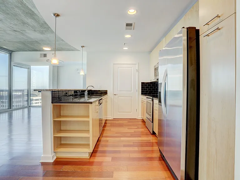 3324 Peachtree Rd NE #1919 — Photo 7