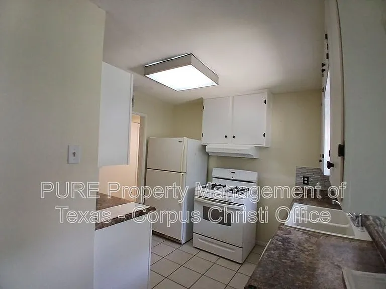 4701 Prinston Dr — Photo 13