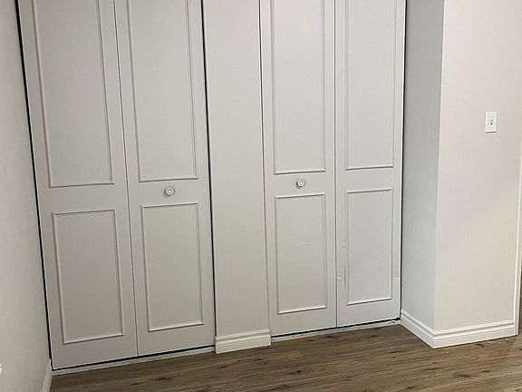 4th image of 113 Westmount Rd N #4