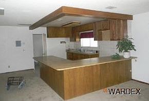 3rd image of 7829 S Whitewing Dr