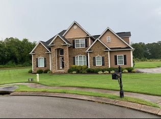 214 Avenue Of The Oaks, Rock Spring, GA 30739