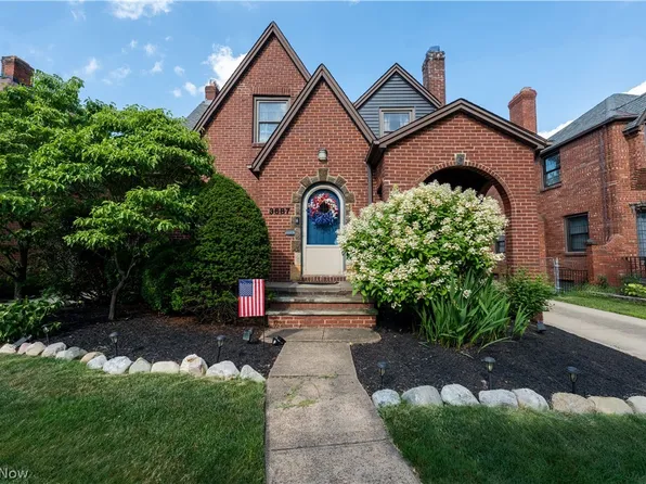 3687 Warren Rd, Cleveland, OH 44111