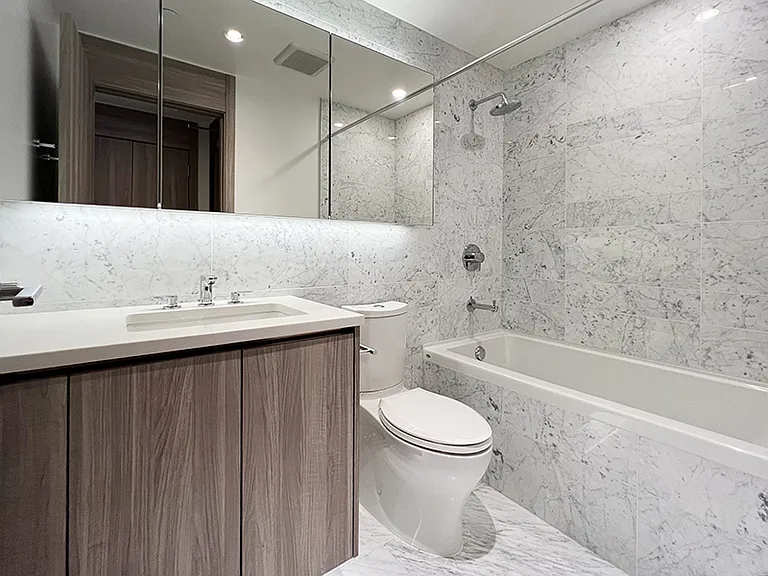 4720 Lougheed Hwy #608 — Photo 13
