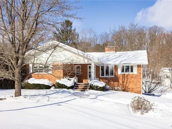 2425 Amidon Dr, Marcellus, NY 13108