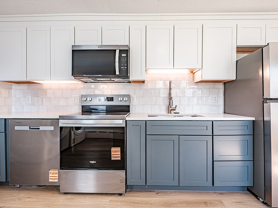 1st image of 17 Spring St #1