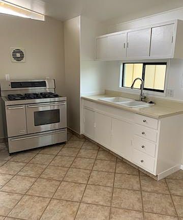 5th image of 6259 Lake Alturas Ave