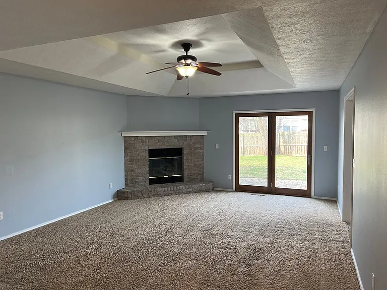 3243 S Nettleton Ave — Photo 2