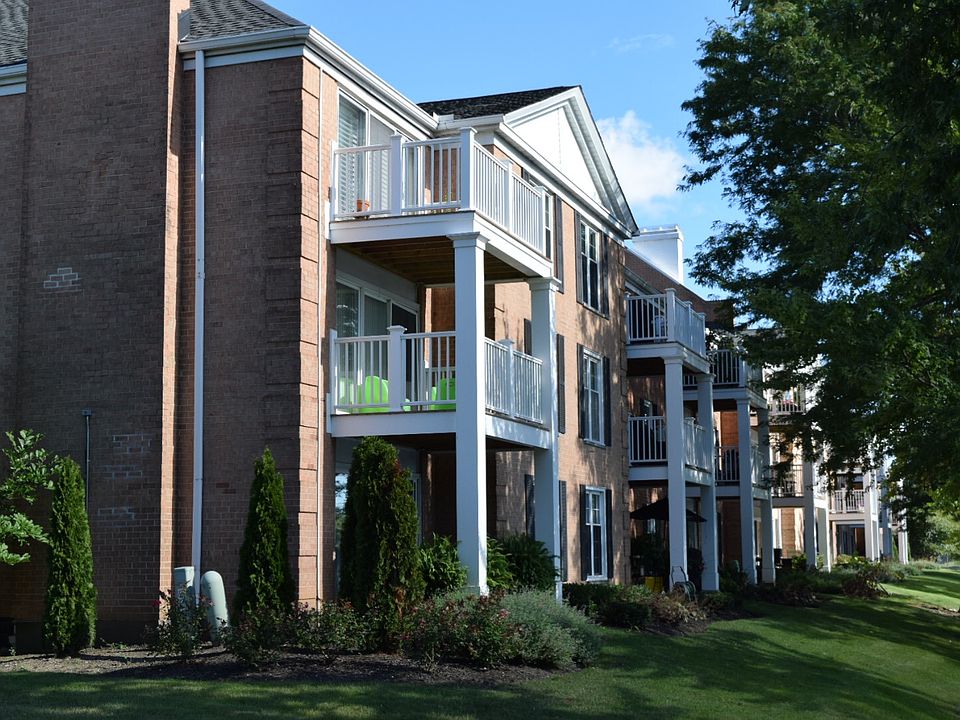 1st image of 5500 Carriageway Dr APT 211-C