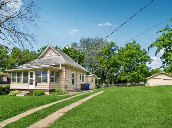 2202 S Union St, Des Moines, IA 50315