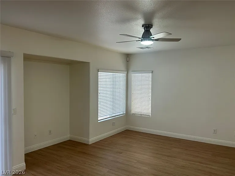 10590 Medicine Bow St — Photo 3
