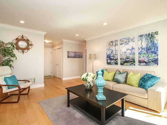 5th image of 922 Beach Park Blvd APT 27