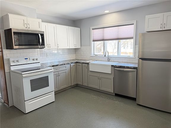 4th image of 35 W Hazel St