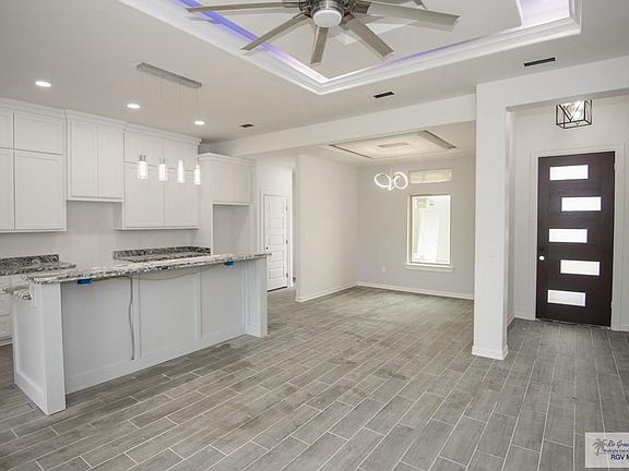 3rd image of 122 Justice Cir