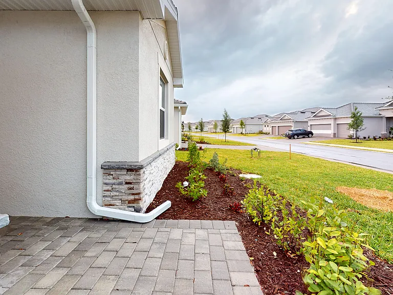 7913 Lakes Edge Ln — Photo 25
