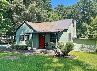 201 Barnes Ln, Stony Point, NC 28678