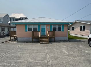 324 N Topsail Dr, Surf City, NC 28445