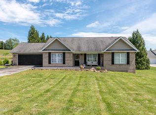 6604 Howard School Rd, Maryville, TN 37801