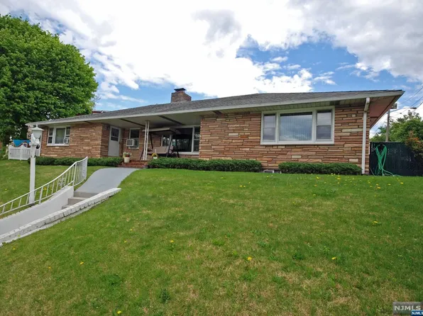 114 Park Row, Wallington, NJ 07057