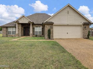 8699 Courtly Cir N, Olive Branch, MS 38654