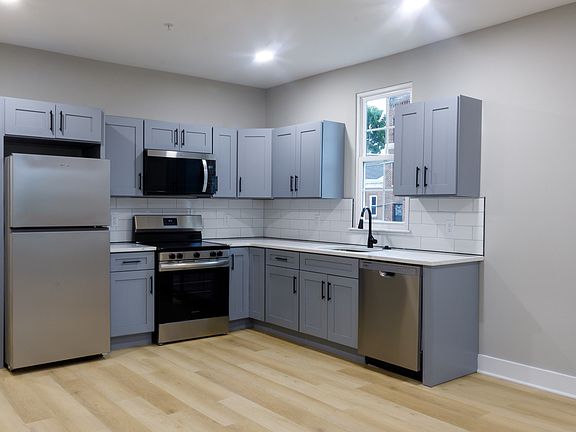 3rd image of 1201 Lindley Ave #3
