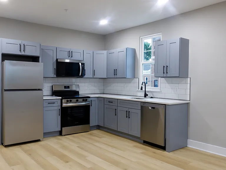 1201 Lindley Ave #3 — Photo 3