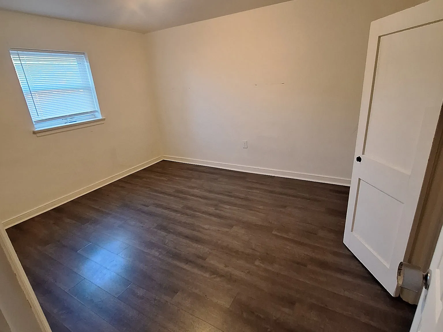 3 bed, 1116 sqft, $1,800 — Photo 2