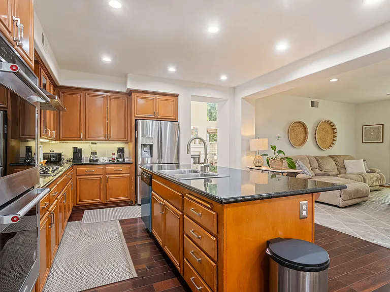 25815 Raleigh Ln — Photo 15