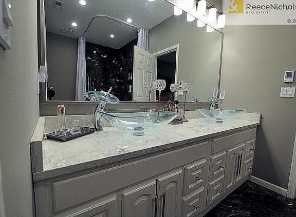 Master bath double vanity