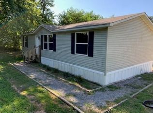 9 Justice Ln, Pikeville, KY 41501