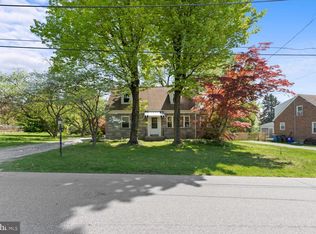 1837 N Eberts Ln, York, PA 17406