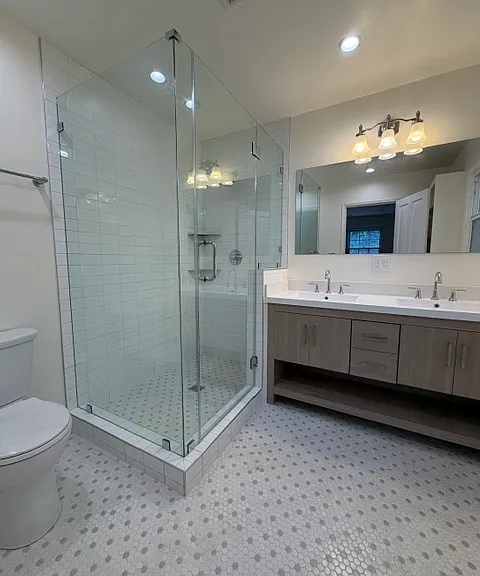 13810 Magnolia Blvd — Photo 15