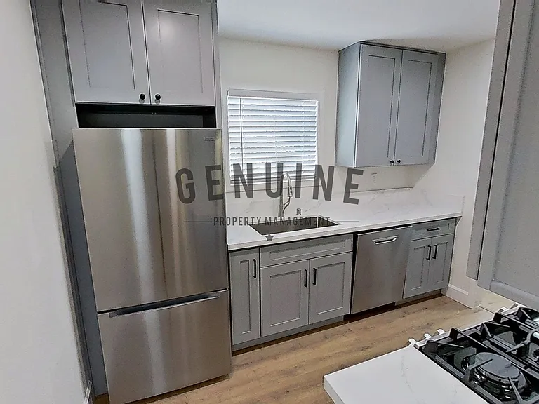 1145 W McFadden Ave — Photo 15