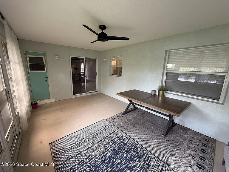1305 Ambra Dr — Photo 17