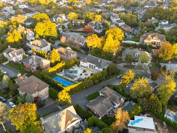 51 Romer Road image 89 of 92