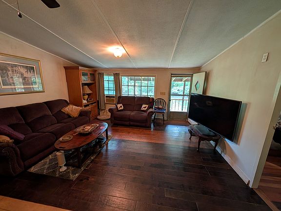 2nd image of 1167 Manley Rd