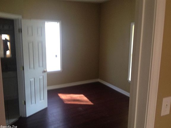 5th image of 1307 Congress St