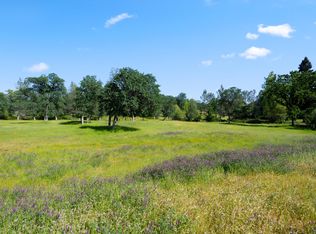 19483 Belleterre Dr, Redding, CA 96003