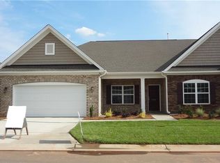 3742 Echo Forest Trl #25, High Point, NC 27265