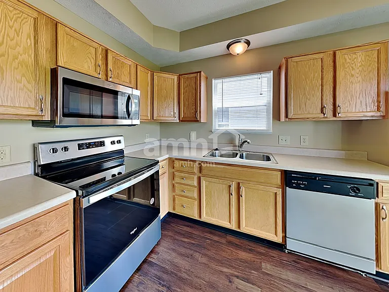 5824 Twin Rivers Ln — Photo 3