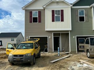 245 Crab Claw Spit Ln, Jacksonville, NC 28546