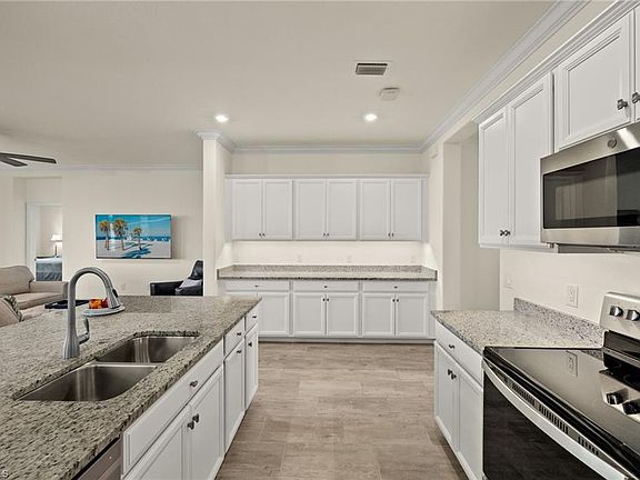 4th image of 11930 Silver Cobblestone WAY