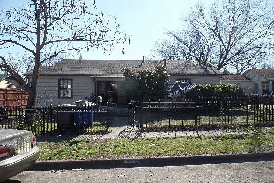 1st image of 6610 Hollis Ave