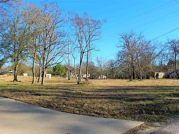 3rd image of 464 Private Road 3455