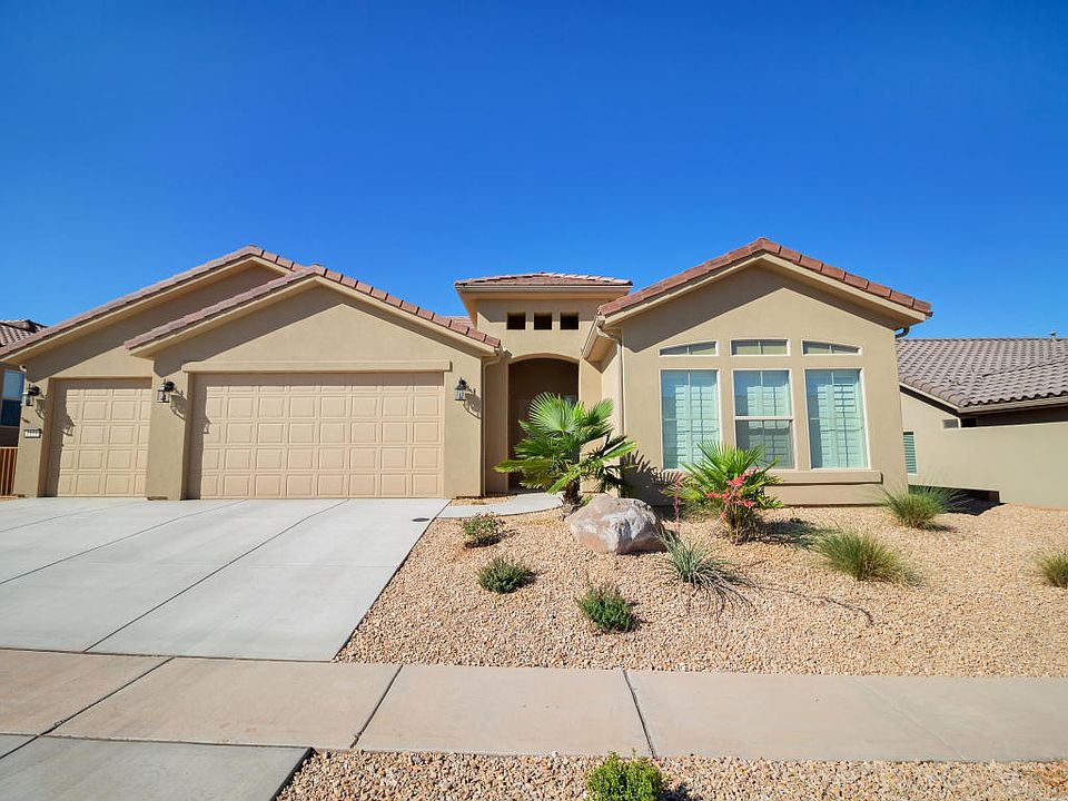 1st image of 1101 W Blue Wren Dr