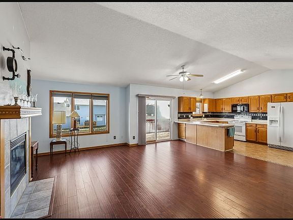 3rd image of 2716 River Ridge Rd