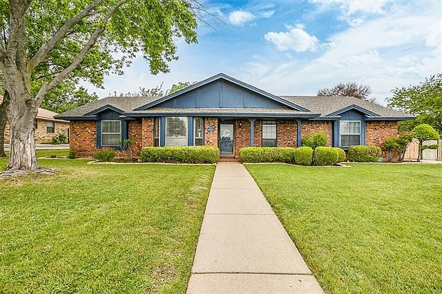 1st image of 4716 Brandingshire Pl