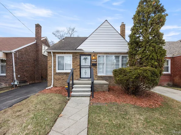 8871 Sussex St, Detroit, MI 48228