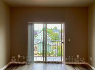 2524 Meridian St #303, Bellingham, WA 98225